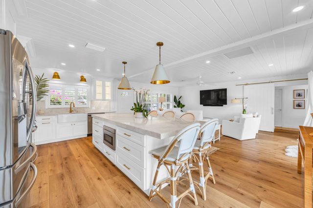 366 ELM Avenue, Tequesta, FL 33469