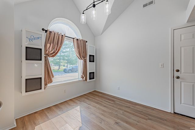 3812 Windsong Cove, Evansville, IN 47715