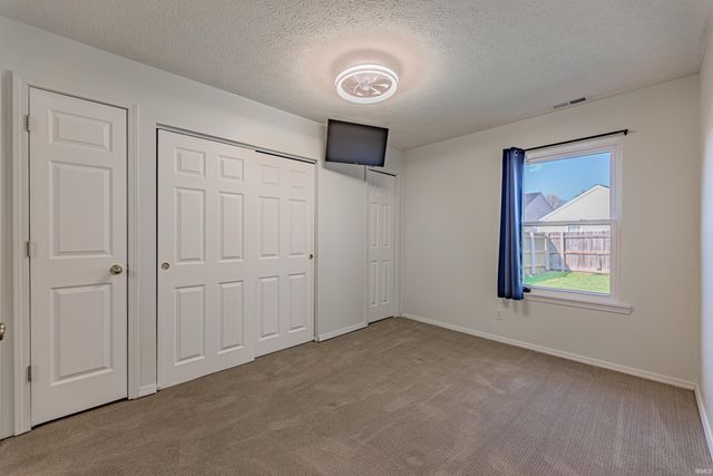 3812 Windsong Cove, Evansville, IN 47715