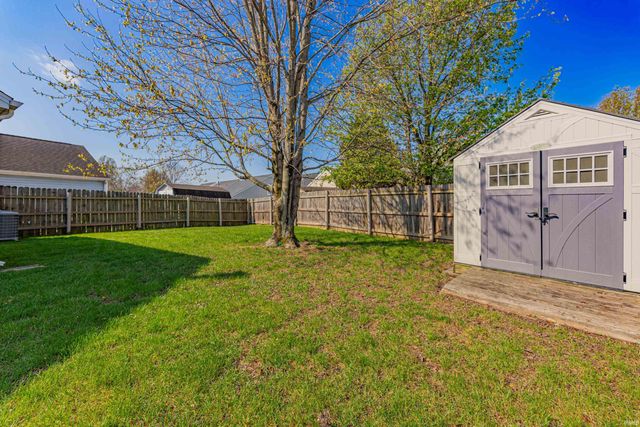 3812 Windsong Cove, Evansville, IN 47715