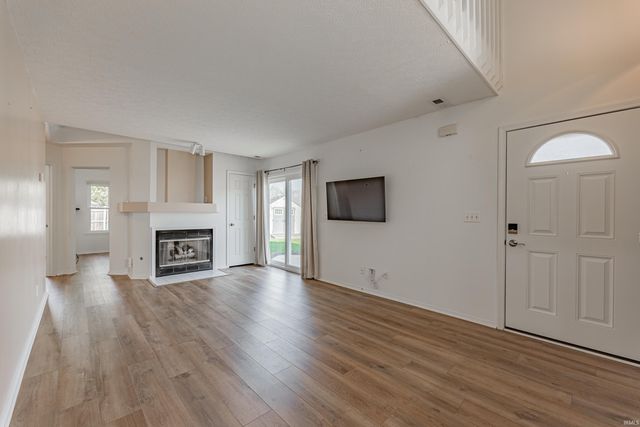 3812 Windsong Cove, Evansville, IN 47715