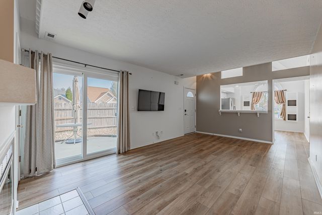 3812 Windsong Cove, Evansville, IN 47715