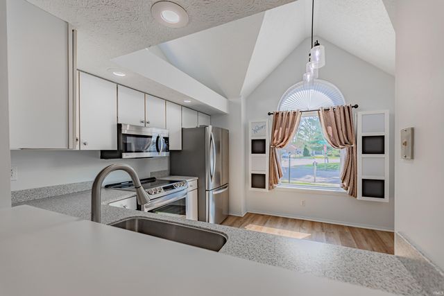 3812 Windsong Cove, Evansville, IN 47715