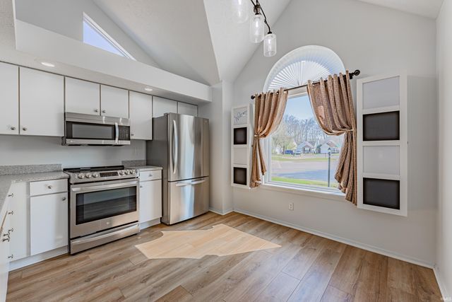 3812 Windsong Cove, Evansville, IN 47715