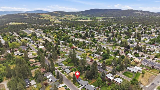 3702 E Congress Ave, Spokane, WA 99223