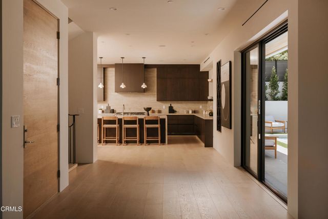 3499 Wonder View Drive, Los Angeles, CA 90068