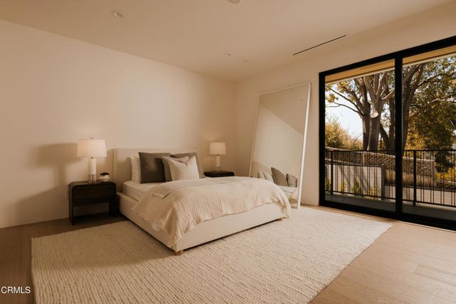3499 Wonder View Drive, Los Angeles, CA 90068