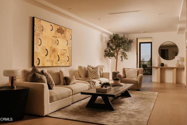 3499 Wonder View Drive, Los Angeles, CA 90068