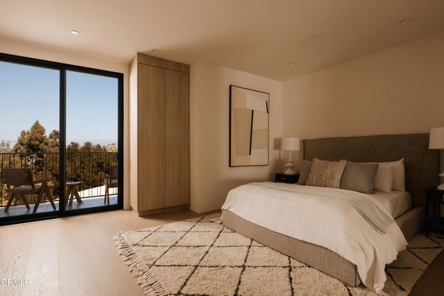 3499 Wonder View Drive, Los Angeles, CA 90068