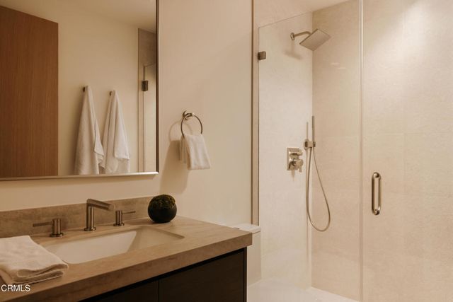 3499 Wonder View Drive, Los Angeles, CA 90068