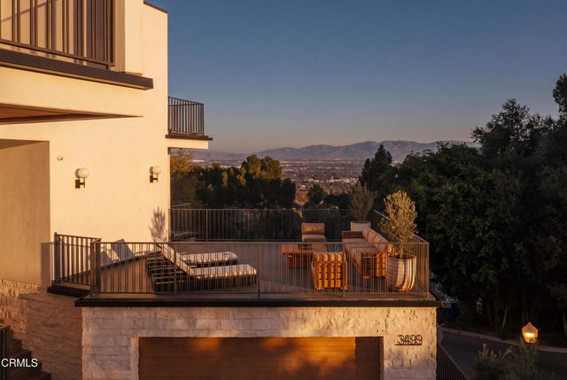 3499 Wonder View Drive, Los Angeles, CA 90068