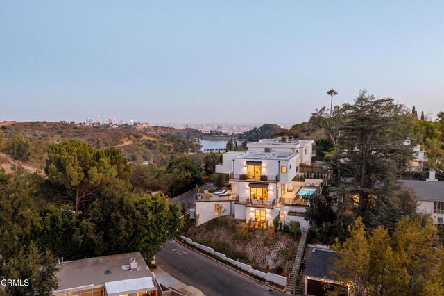 3499 Wonder View Drive, Los Angeles, CA 90068