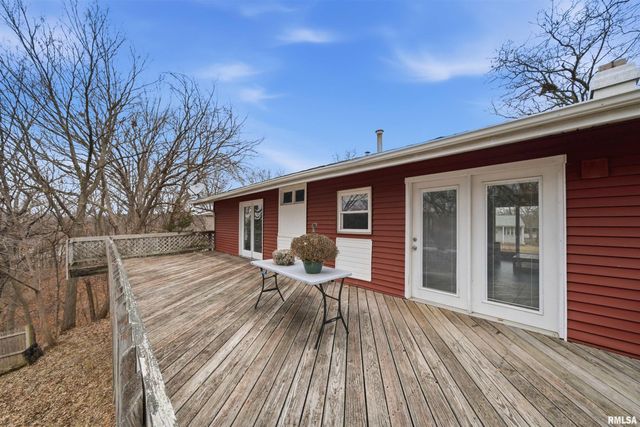 5825 N MAR VISTA Drive, Peoria, IL 61614