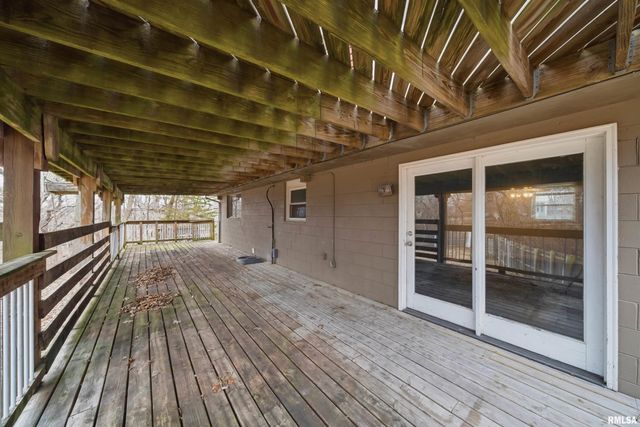 5825 N MAR VISTA Drive, Peoria, IL 61614