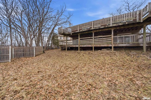 5825 N MAR VISTA Drive, Peoria, IL 61614