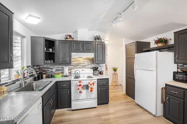 1635 E Libby Street, Phoenix, AZ 85022