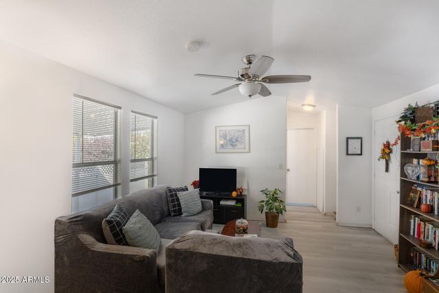 1635 E Libby Street, Phoenix, AZ 85022