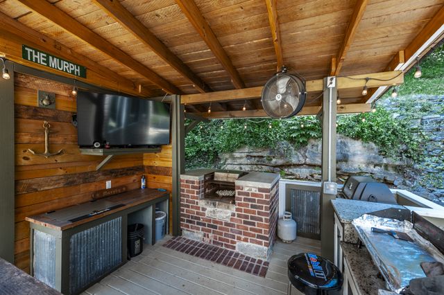 2875 Lower Walkers Creek Rd, Goodlettsville, TN 37072