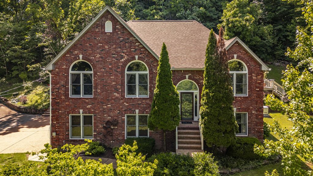 2875 Lower Walkers Creek Rd, Goodlettsville, TN 37072