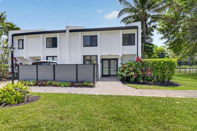 3708 Bridgewood Drive, Boca Raton, FL 33434