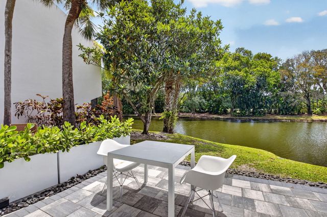 3708 Bridgewood Drive, Boca Raton, FL 33434