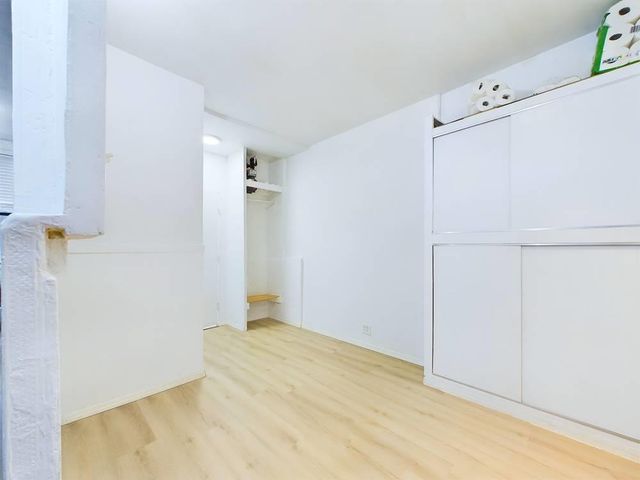 21-58 35 street 1E, Astoria, NY 11105