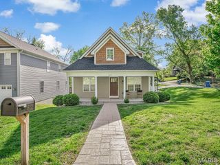 812 Meade Avenue, Edwardsville, IL 62025