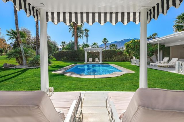 2622 S Calle Palo Fierro, Palm Springs, CA 92264