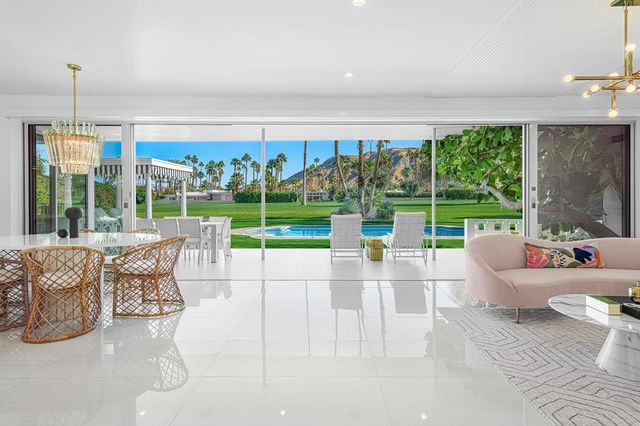 2622 S Calle Palo Fierro, Palm Springs, CA 92264