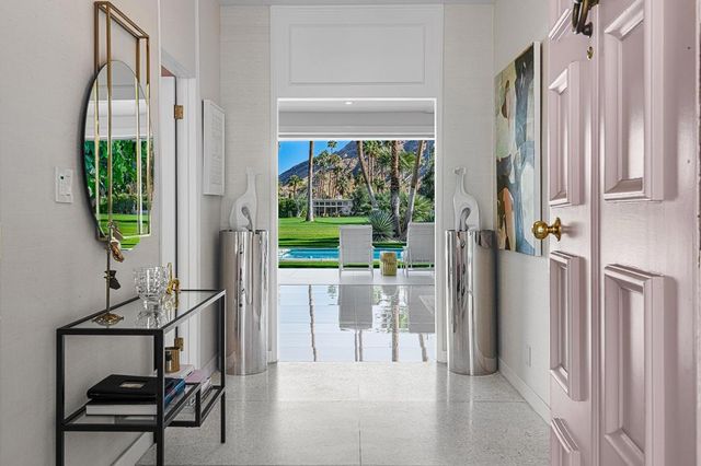 2622 S Calle Palo Fierro, Palm Springs, CA 92264