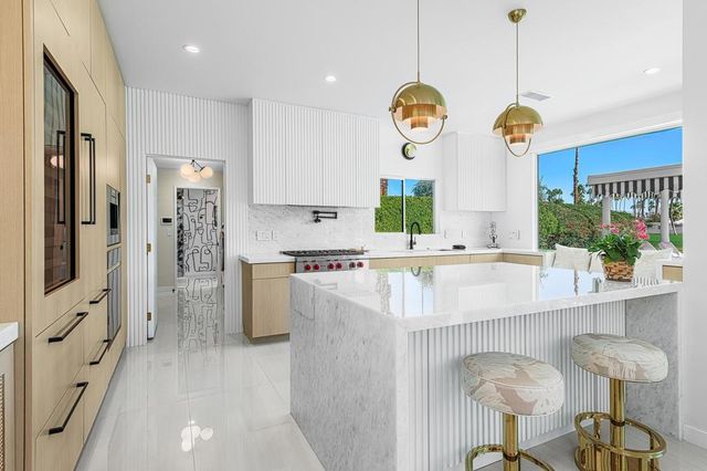 2622 S Calle Palo Fierro, Palm Springs, CA 92264