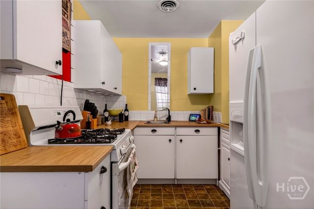 900 Porter Street, Savannah, GA 31415