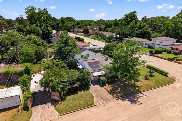 900 Porter Street, Savannah, GA 31415