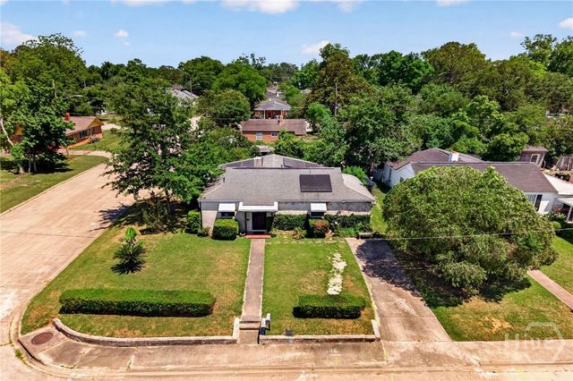900 Porter Street, Savannah, GA 31415