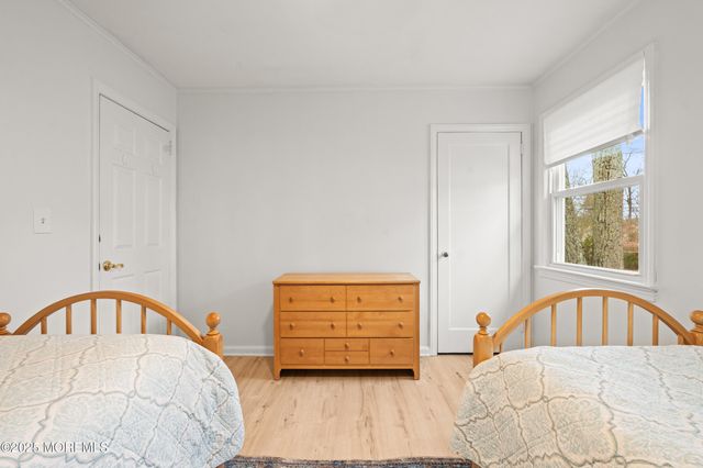 456 Harnell Avenue, Oakhurst, NJ 07755