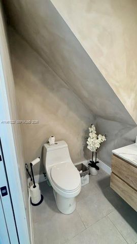 11340 NW 52nd Ln, Doral, FL 33178