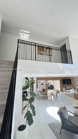 11340 NW 52nd Ln, Doral, FL 33178