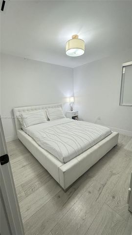 11340 NW 52nd Ln, Doral, FL 33178