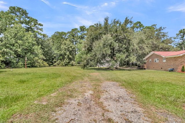 105 Young Drive, Summerville, SC 29483