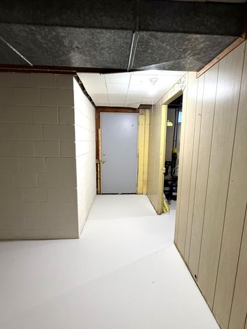 2415 Parchmount Avenue, Kalamazoo City, MI 49004