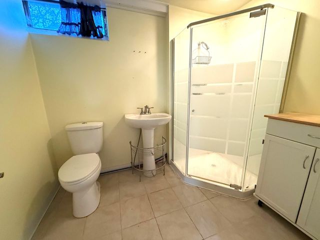 2415 Parchmount Avenue, Kalamazoo City, MI 49004