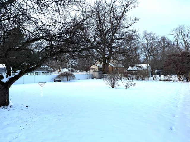 2415 Parchmount Avenue, Kalamazoo City, MI 49004