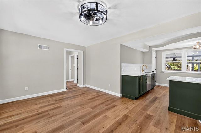 11 Montclair Court, Florissant, MO 63033