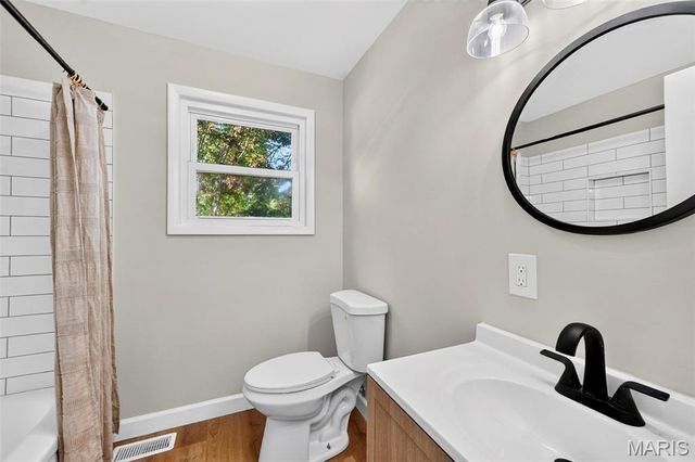 11 Montclair Court, Florissant, MO 63033