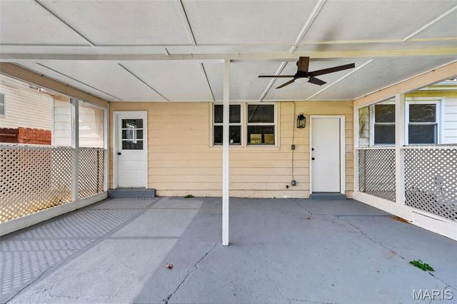 11 Montclair Court, Florissant, MO 63033