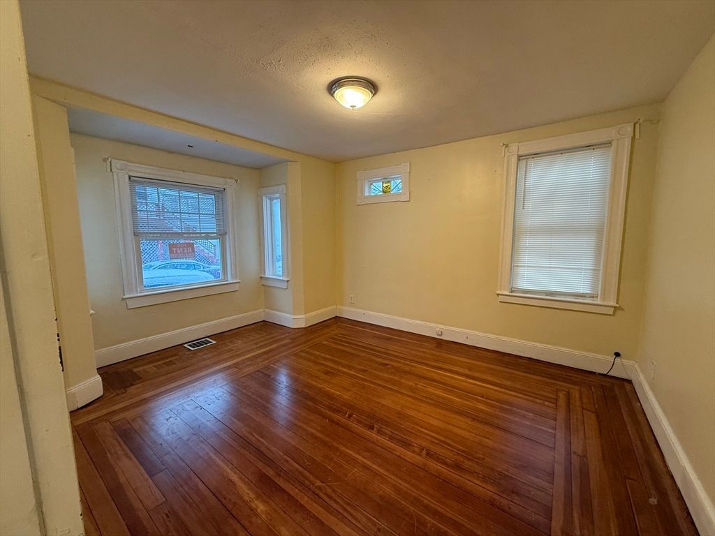 15 Avon 1, Revere, MA 02151