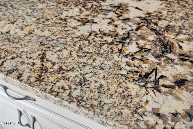 3 Alflo Circle, Glenville, NY 12302