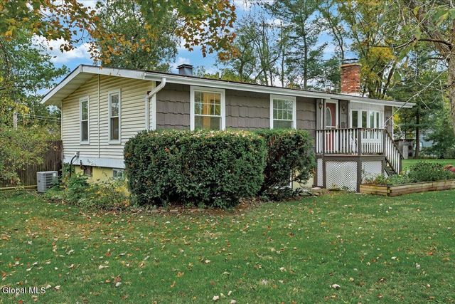 3 Alflo Circle, Glenville, NY 12302