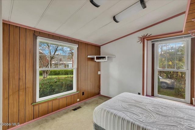 3 Alflo Circle, Glenville, NY 12302