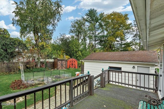 3 Alflo Circle, Glenville, NY 12302